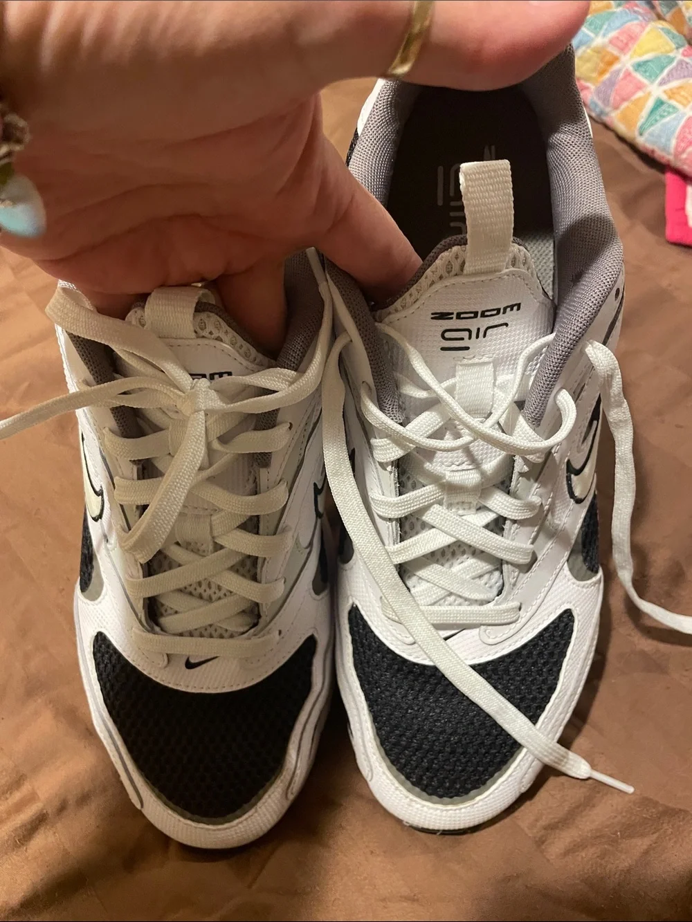 Nike Women's White Black and Gray Athletic Sneakers